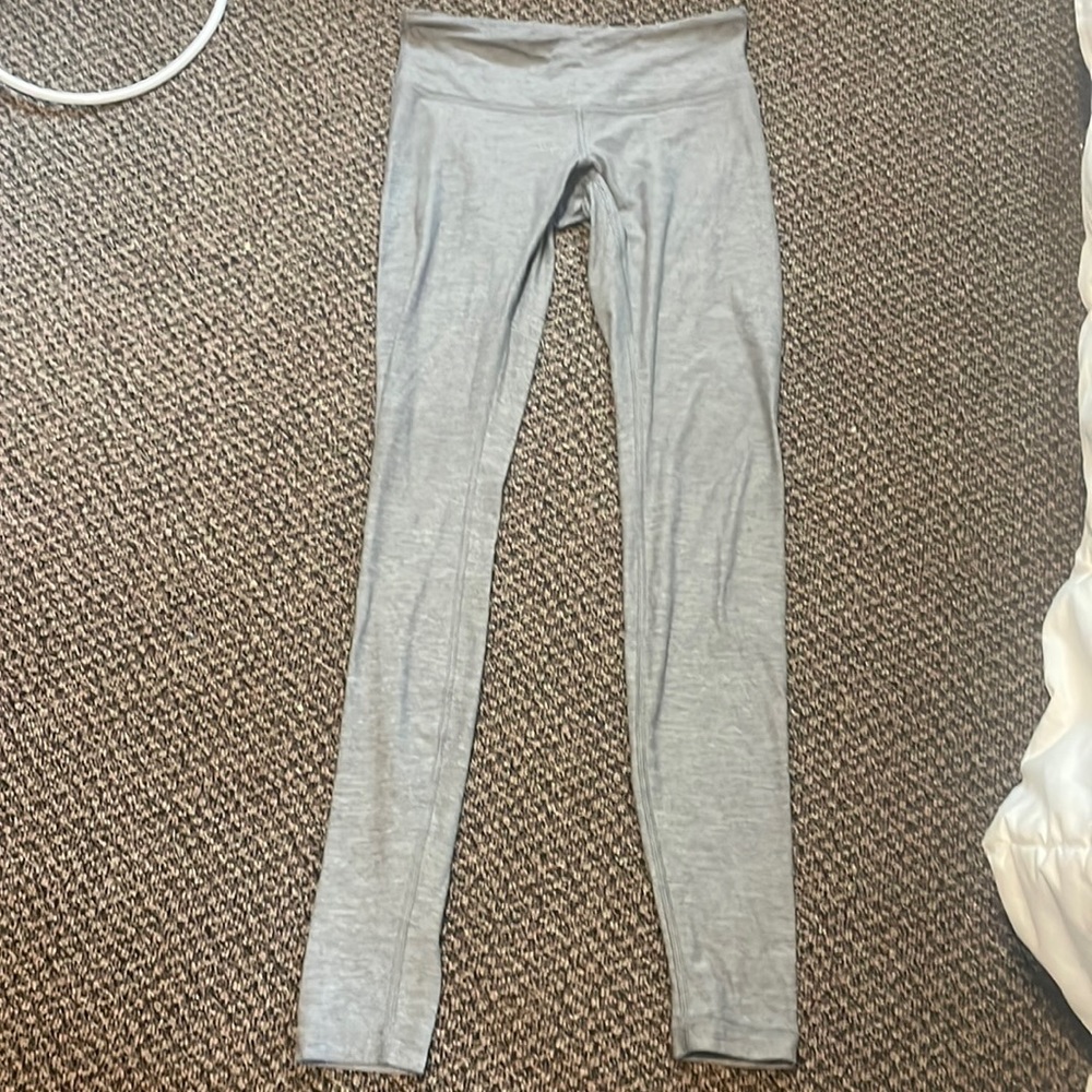 lululemon light grey leggings